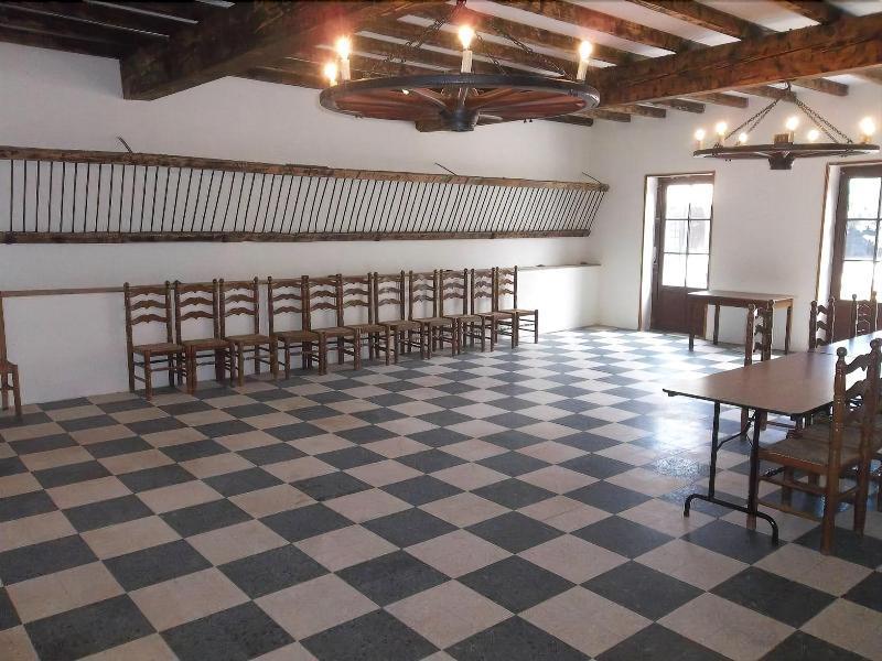Logis Hotel Restaurant Le Top Du Roulier Capendu エクステリア 写真