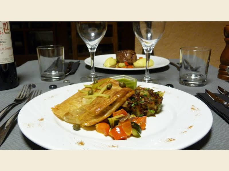 Logis Hotel Restaurant Le Top Du Roulier Capendu エクステリア 写真